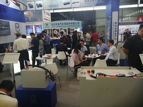 廣慶攜新品亮相CeMAT ASIA 2019 引導(dǎo)新能源新發(fā)展